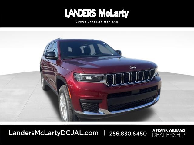 2025 Jeep Grand Cherokee L Laredo's photo