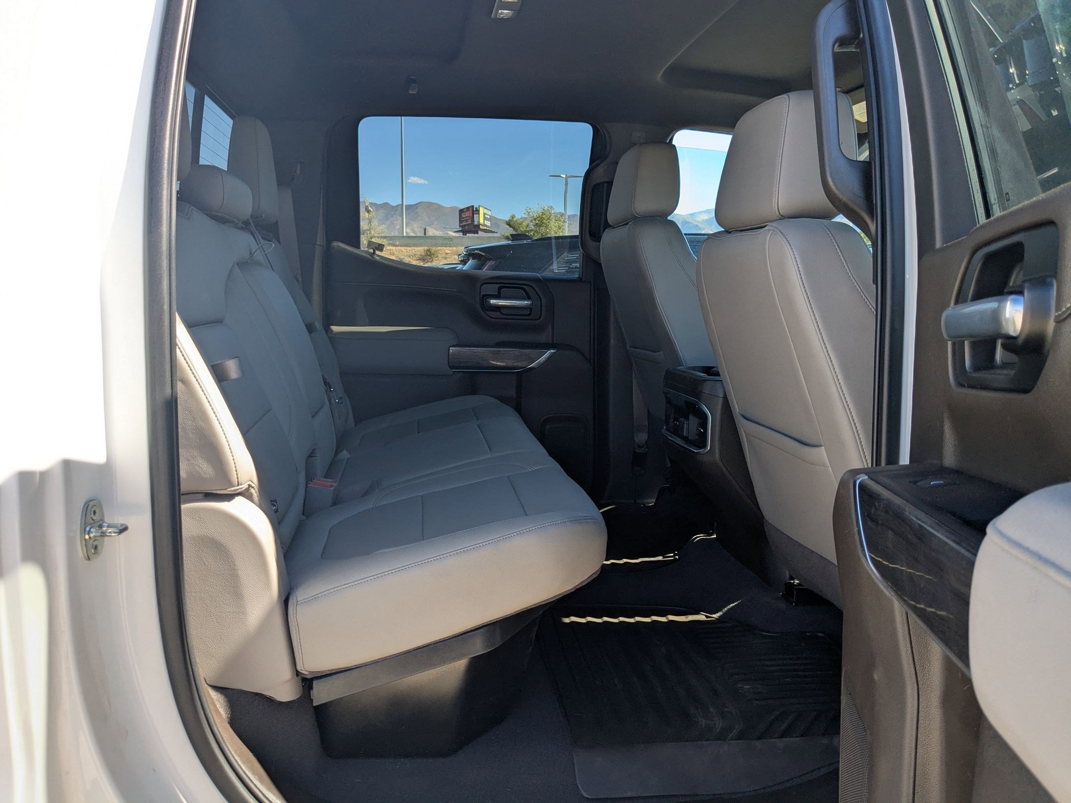 2021 Chevrolet Silverado 1500 LTZ photo 17