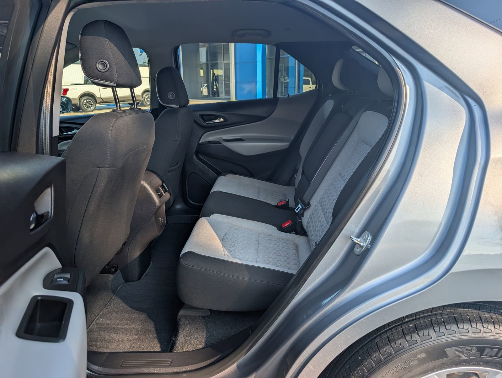 2024 Chevrolet Equinox LS photo 27