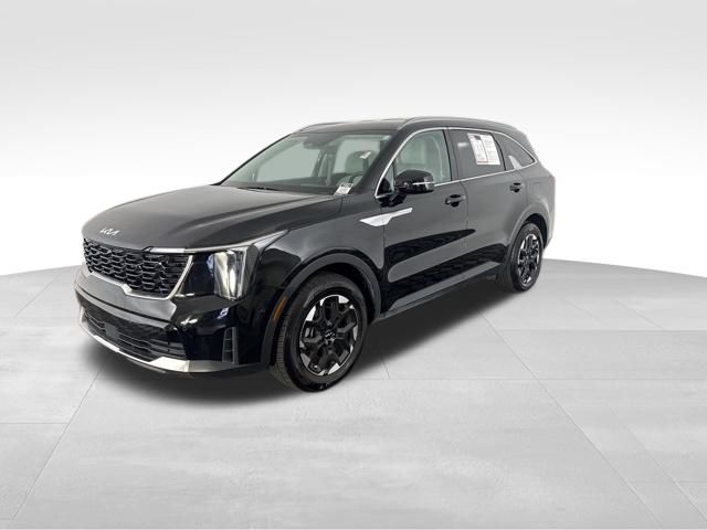 2025 Kia Sorento S photo 3