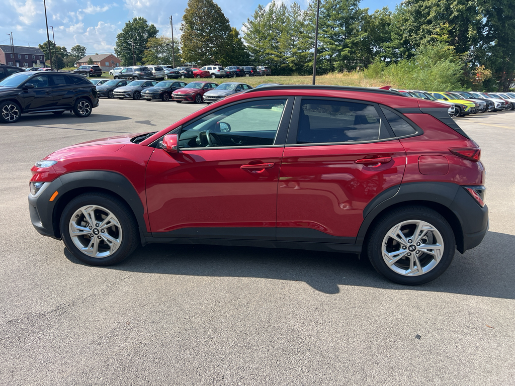 2022 Hyundai Kona SEL photo 4