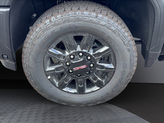 2025 Gmc Sierra 3500 HD AT4 photo 25