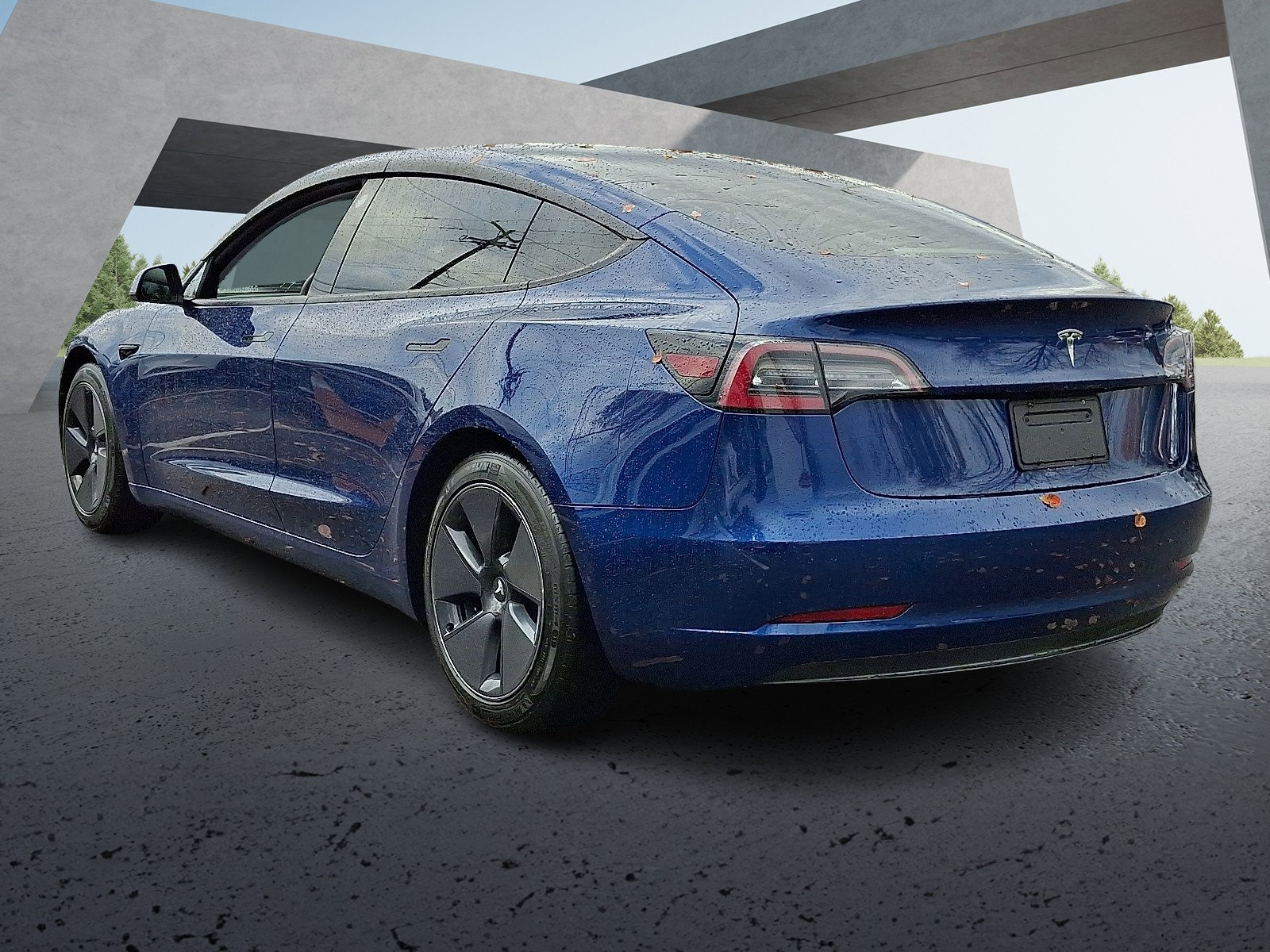 2021 Tesla Model 3 Standard Range Plus photo 3