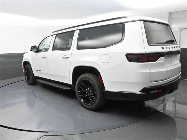 2025 Jeep Wagoneer L Series II Carbide photo 4