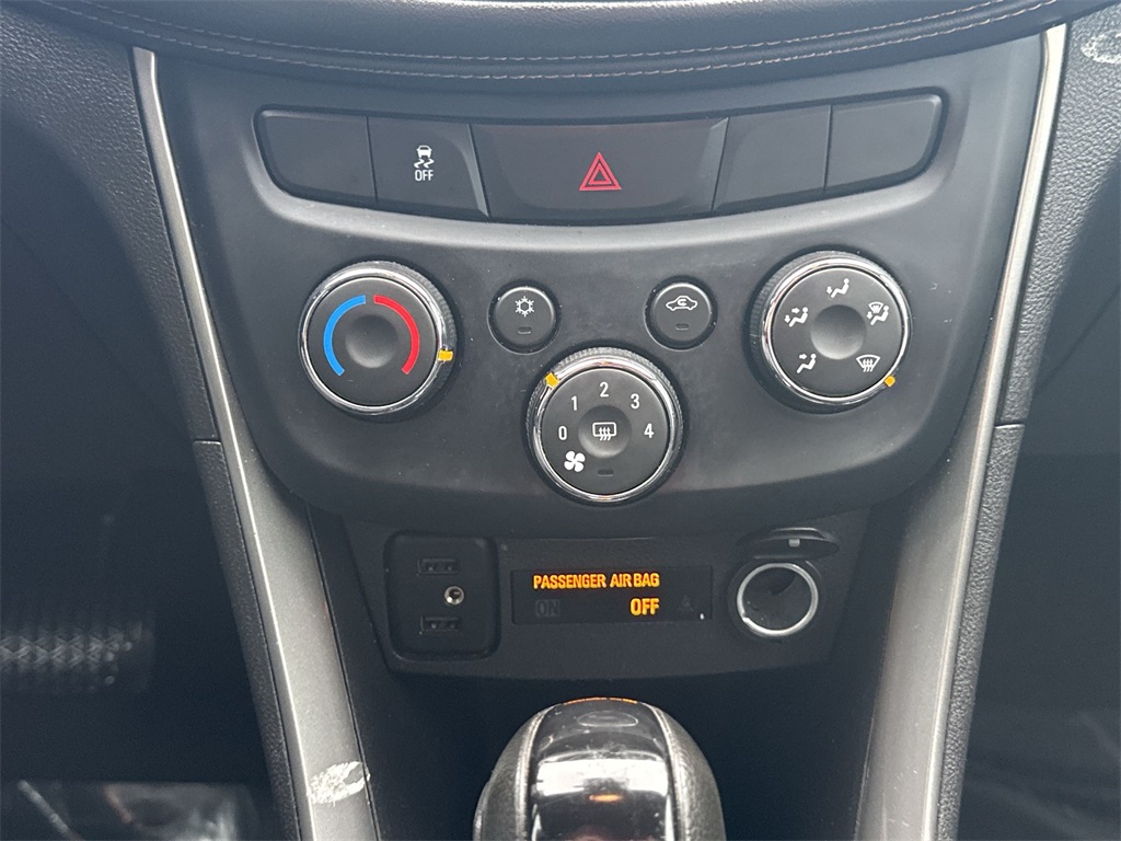 2020 CHEVROLET TRAX - Image 18