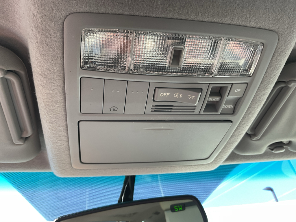 2012 Toyota Highlander Limited photo 22
