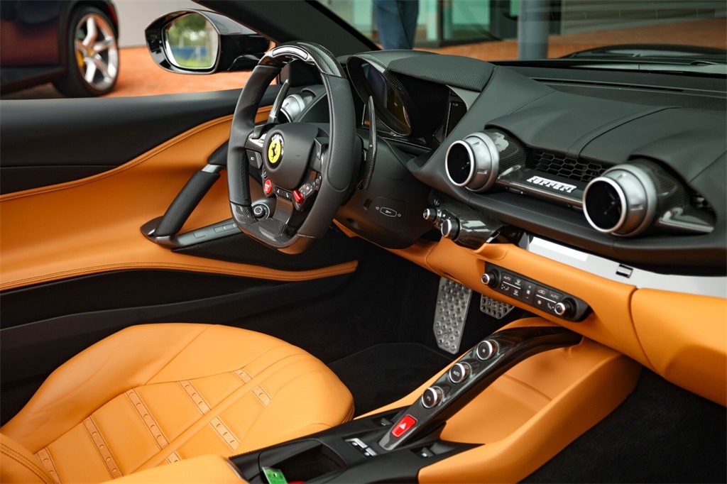 2023 Ferrari 812 GTS Base photo 36