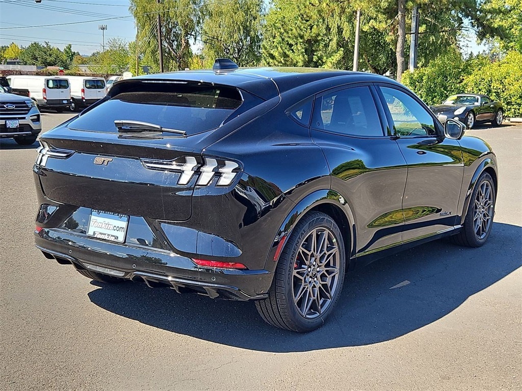 2025 Ford Mustang Mach-E GT photo 5