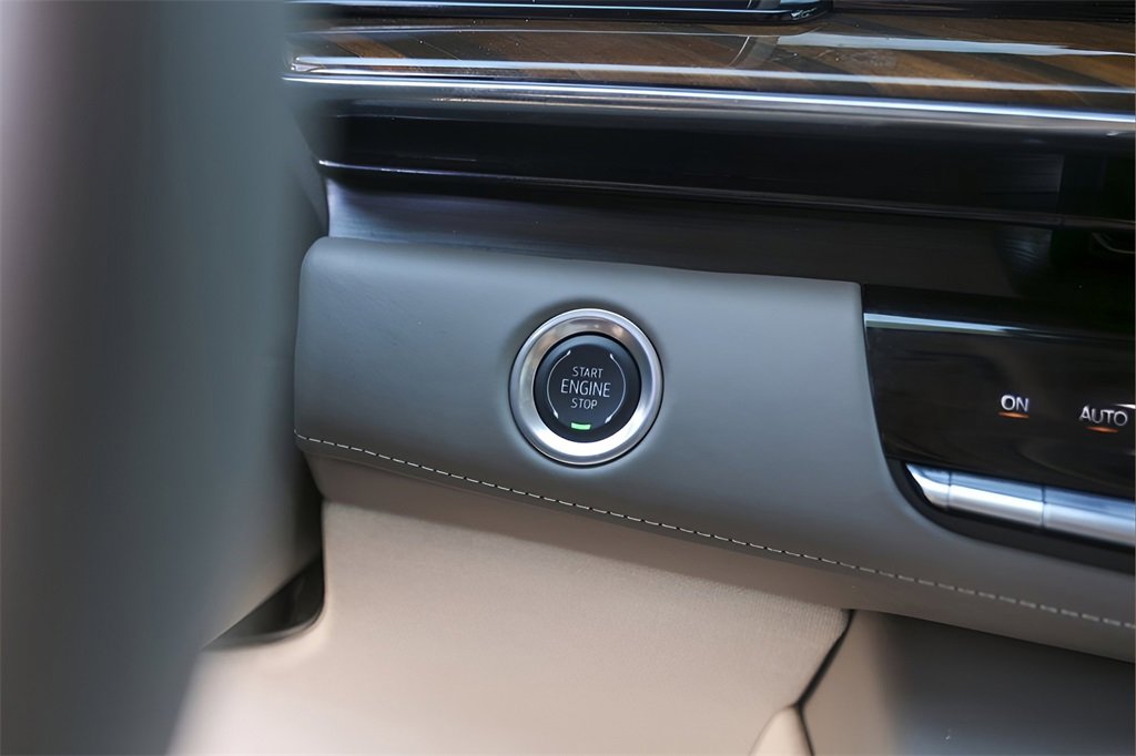 2024 Cadillac Escalade ESV Sport Platinum photo 17