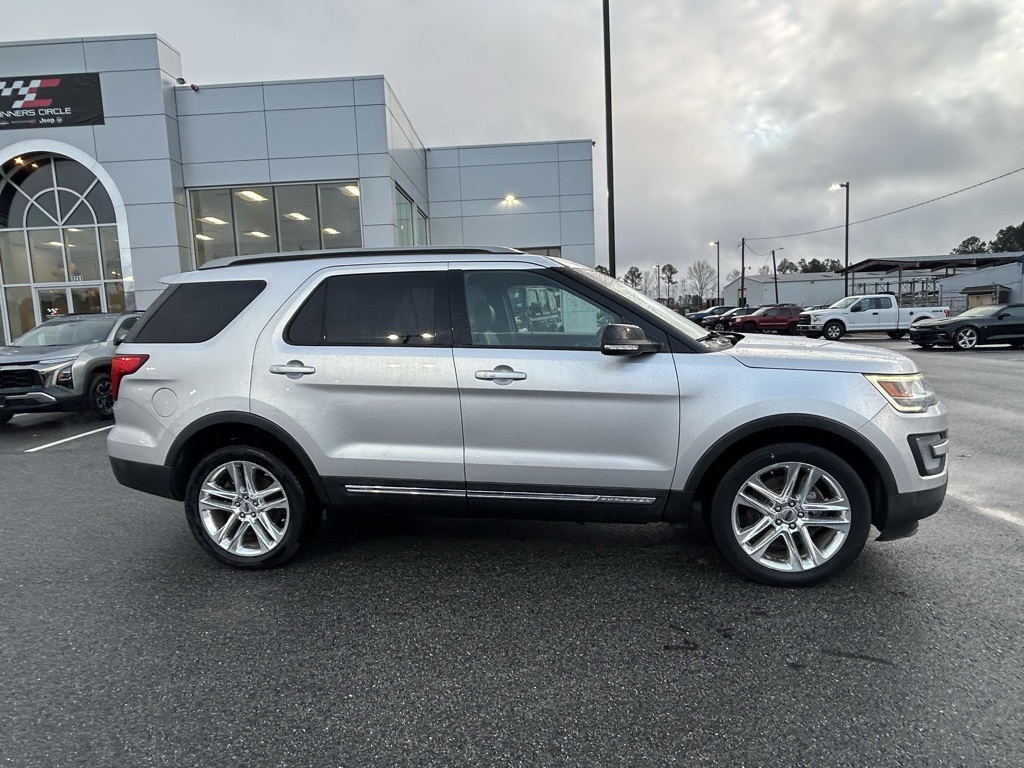 Used 2017 Ford Explorer XLT with VIN 1FM5K8D82HGA83332 for sale in Franklin, VA