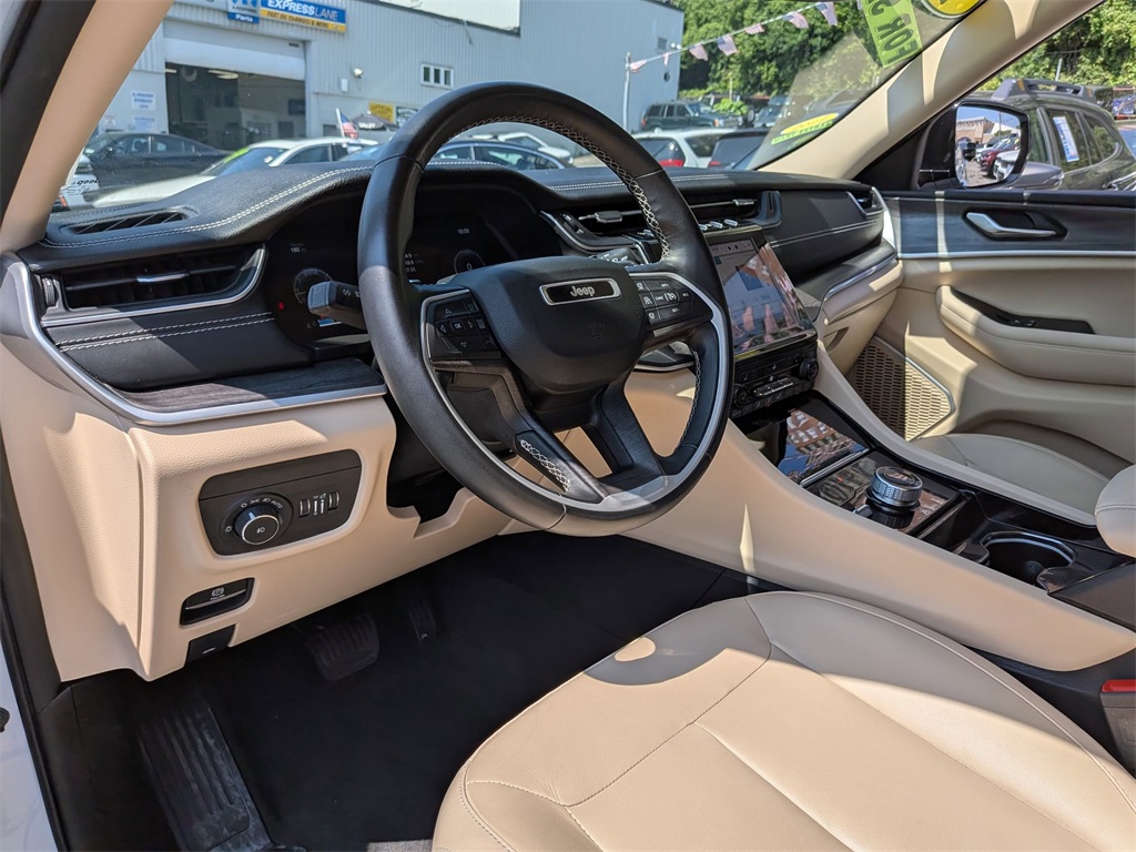 2022 Jeep Grand Cherokee Limited photo 11