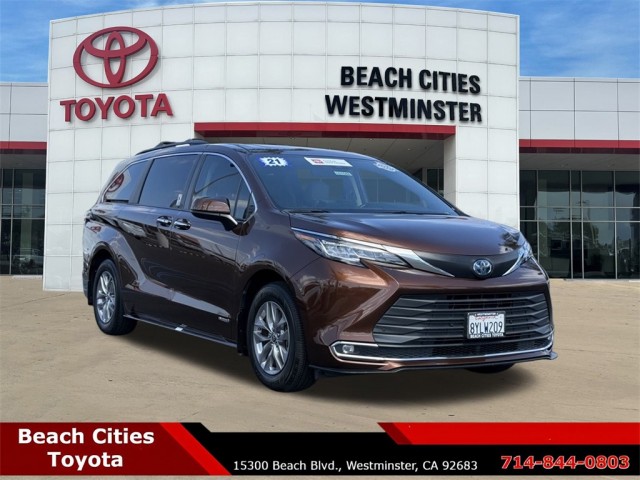 2021 Toyota Sienna XLE