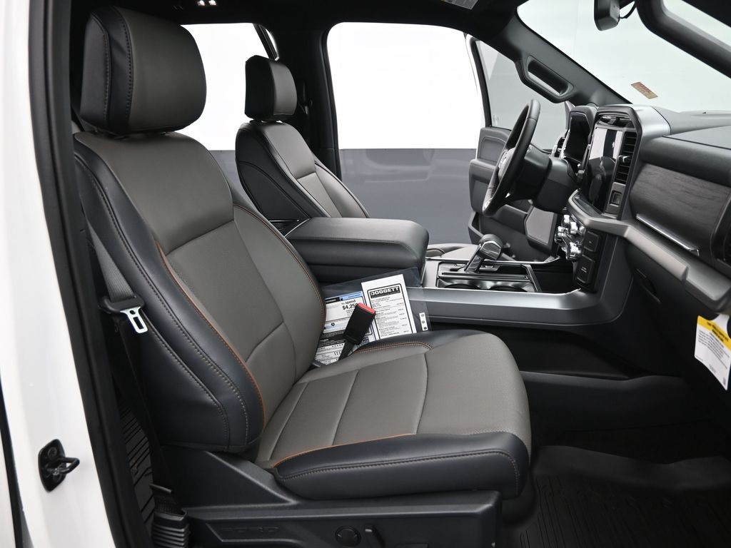 2025 Ford F-150 Lariat photo 22