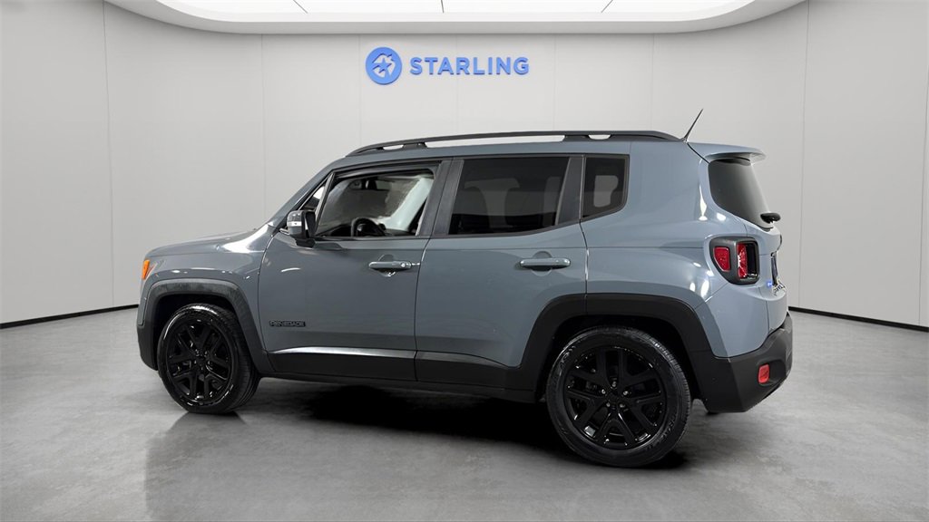2017 Jeep Renegade Latitude North Edition photo 3