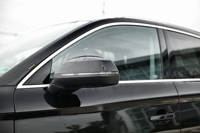 2023 Audi Q5 40 Premium photo 9