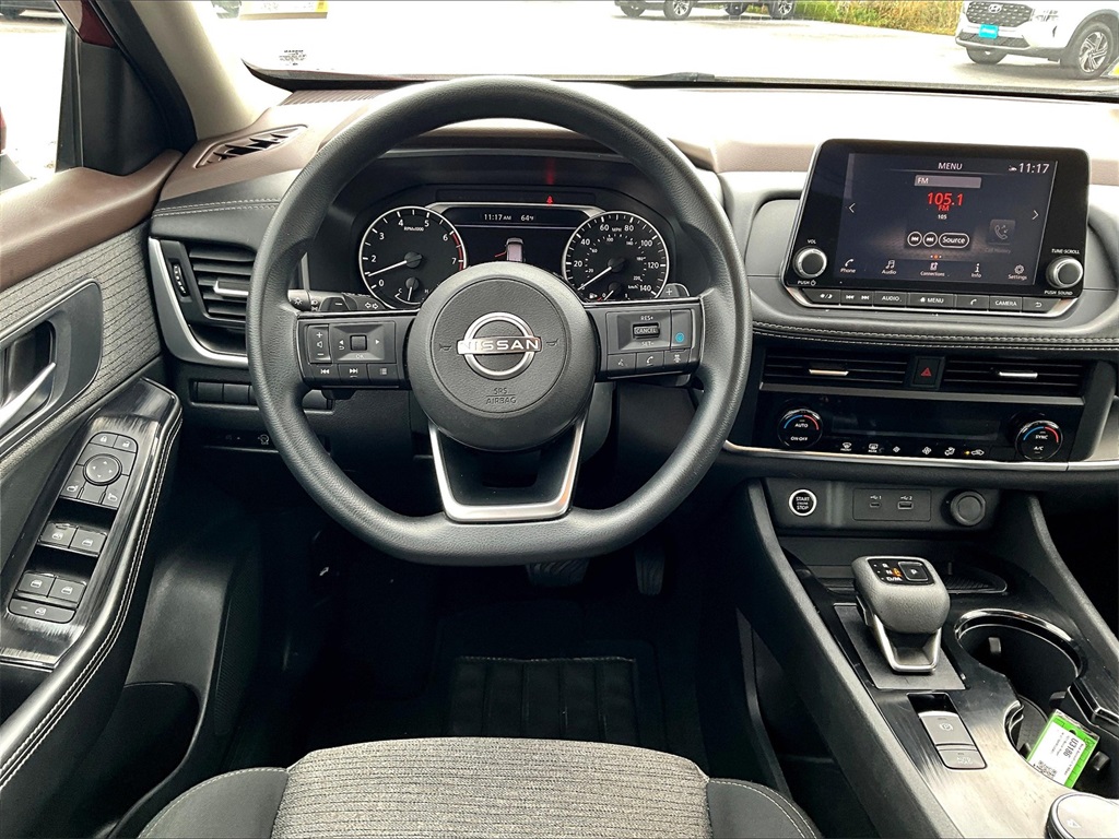 2023 Nissan Rogue SV photo 13