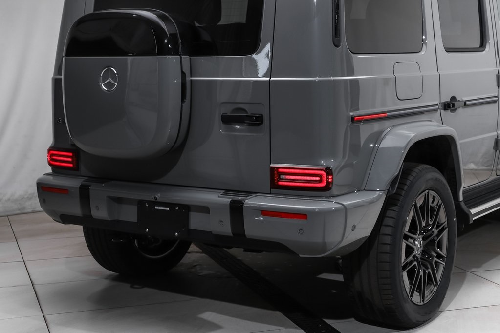 2025 Mercedes Benz G photo 4
