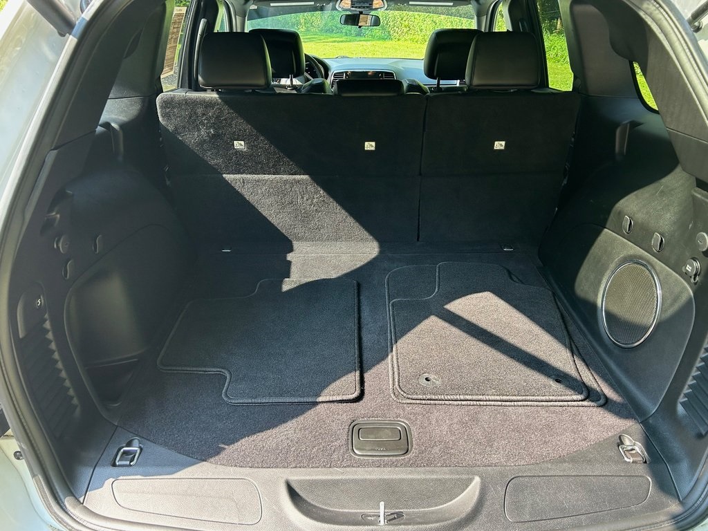 2021 Jeep Grand Cherokee Laredo X photo 16