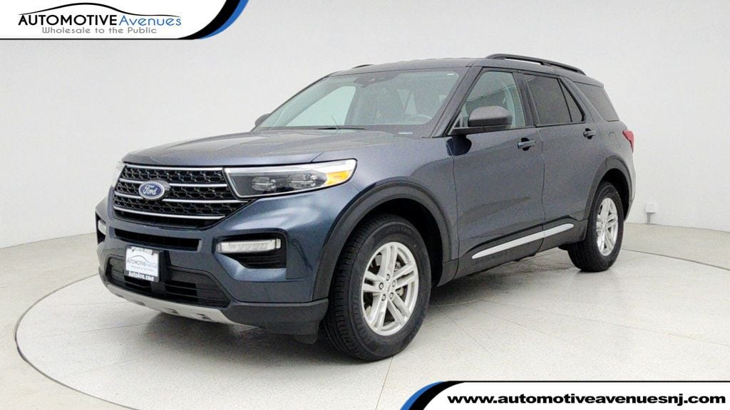 2022 Ford Explorer XLT's photo