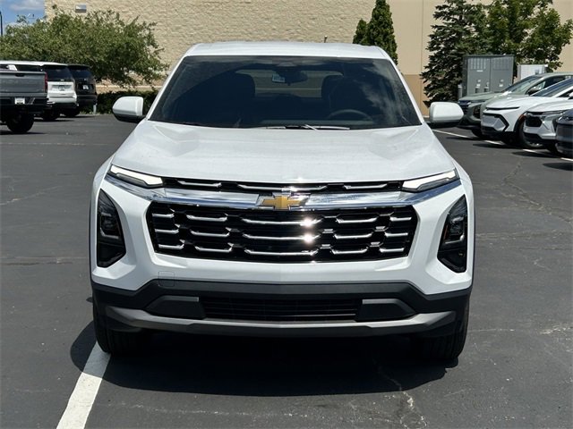 2026 Chevrolet Equinox LT photo 2