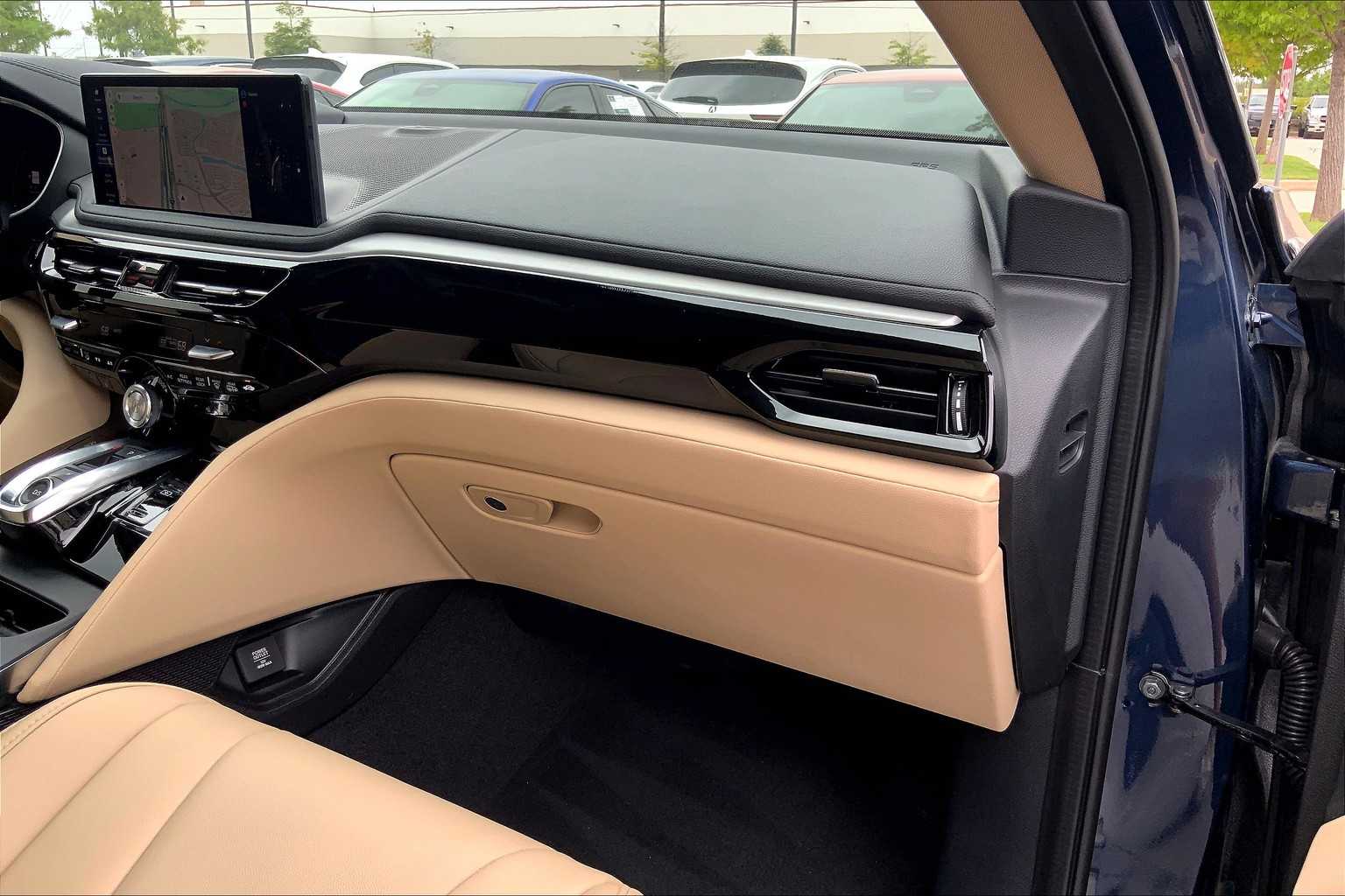 2025 Acura MDX SH-AWD photo 18