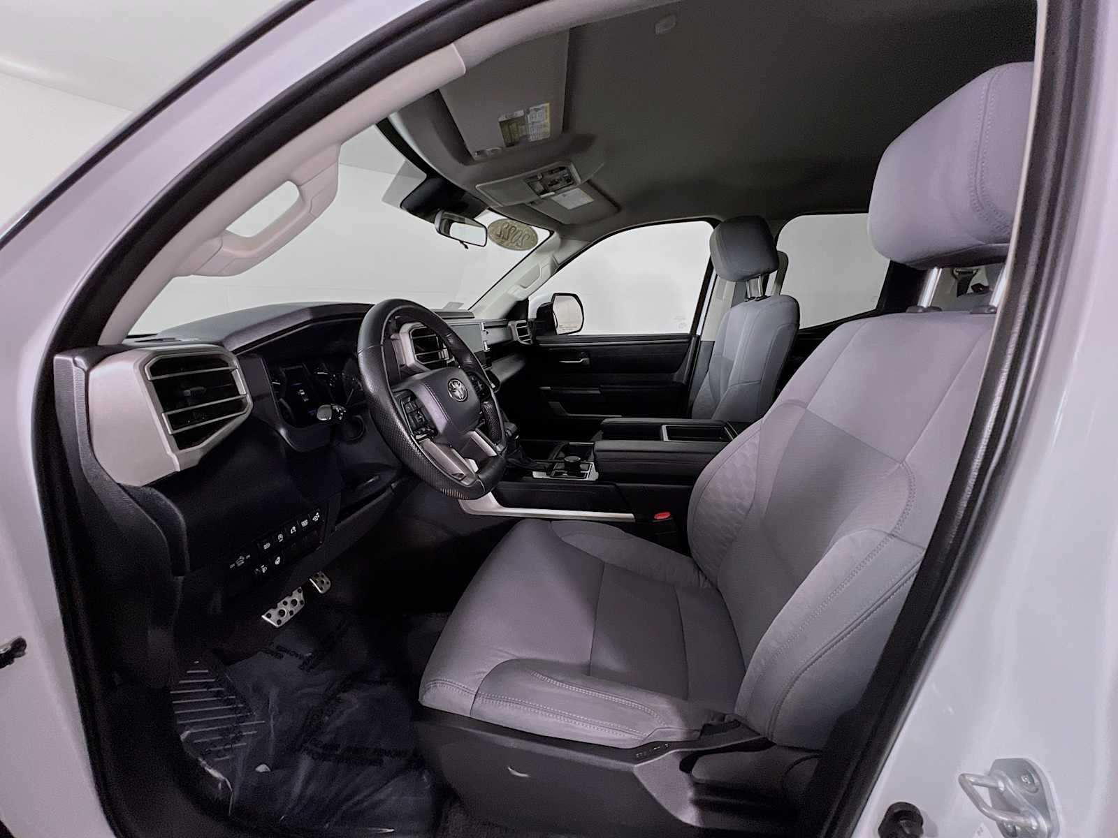 2022 Toyota Tundra SR5 photo 12