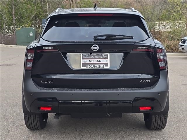 2026 Nissan Kicks SV photo 2