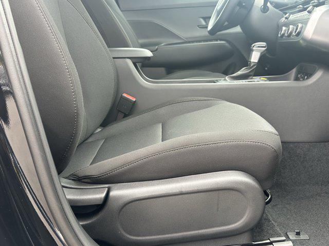 2026 Hyundai Kona SE photo 12