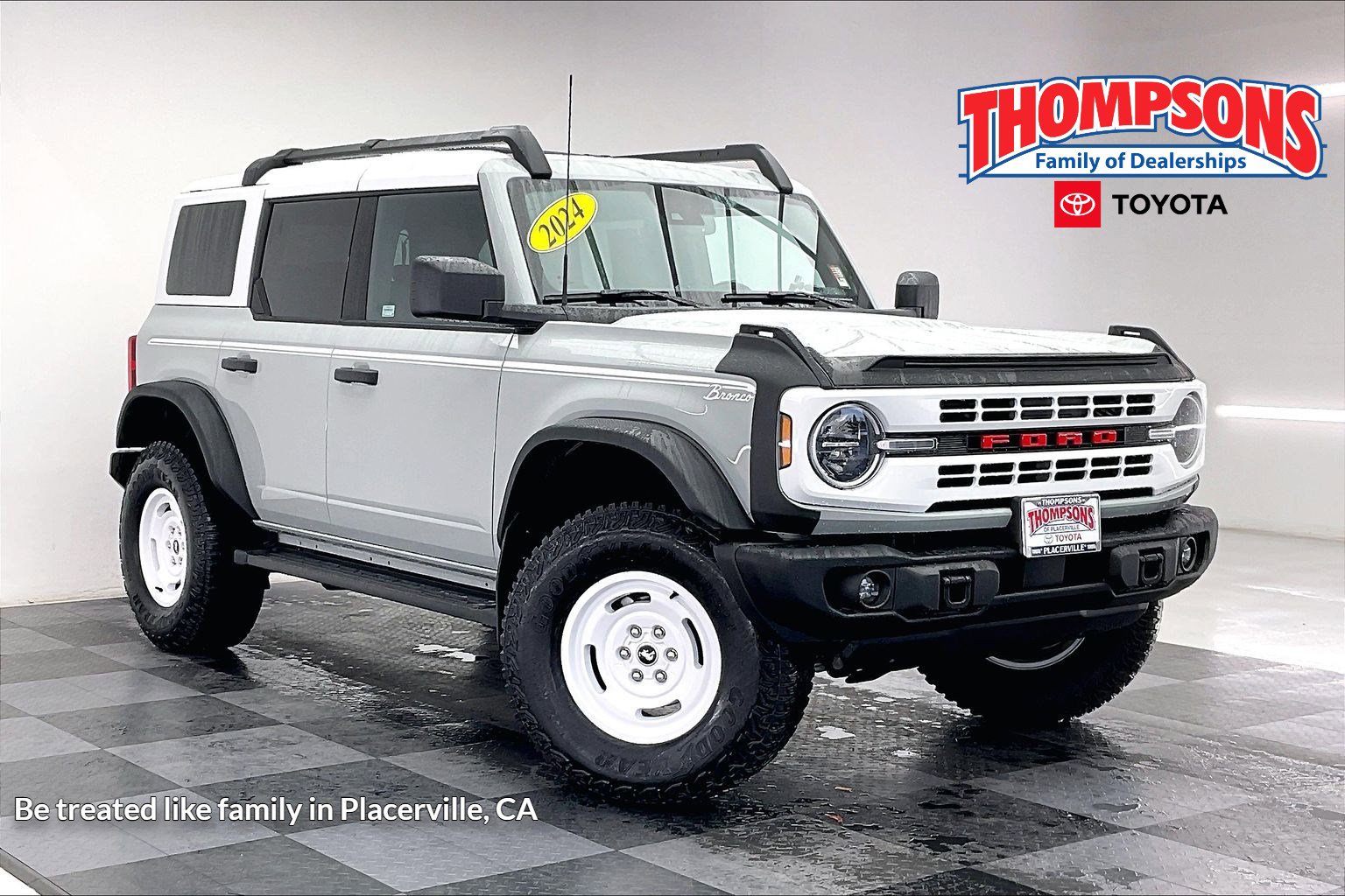 2024 Ford Bronco 4-Door Heritage Editon's photo