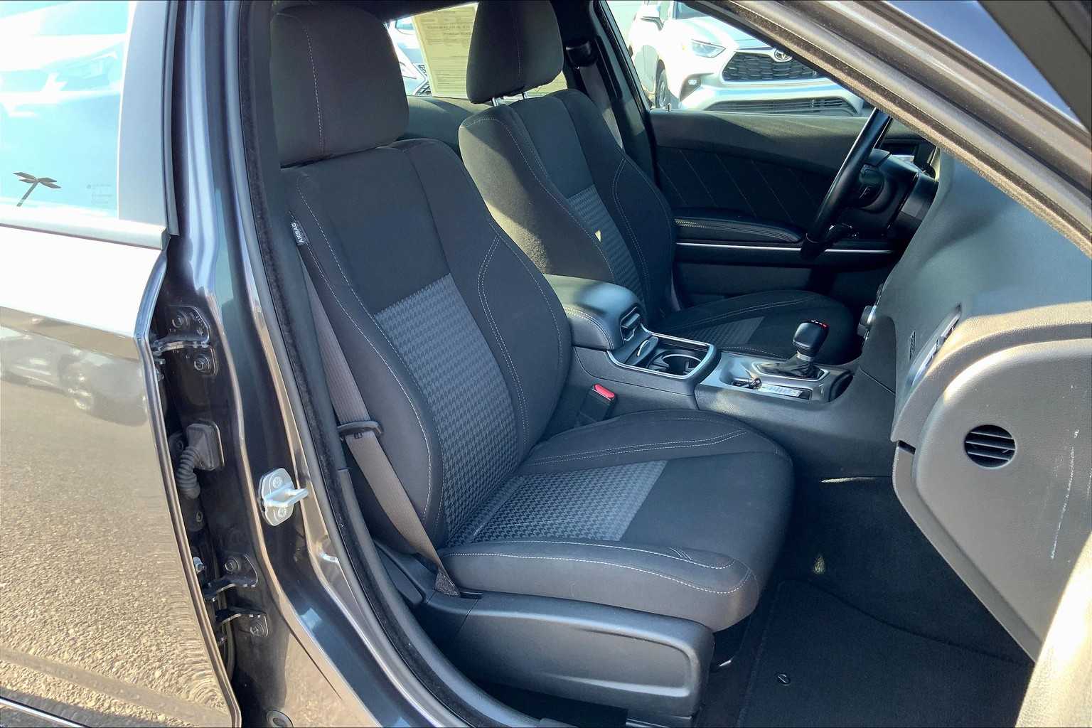 2023 Dodge Charger SXT photo 7