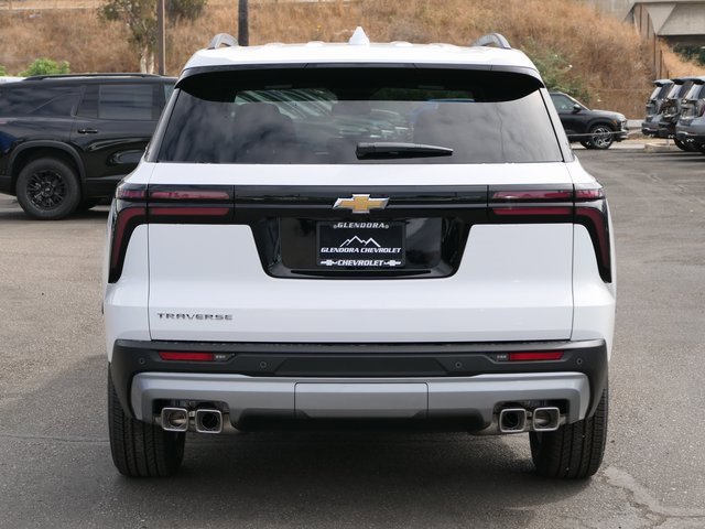 2026 Chevrolet Traverse photo 4