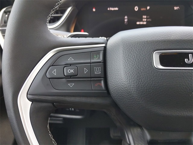 2025 Jeep Grand Cherokee Altitude photo 19