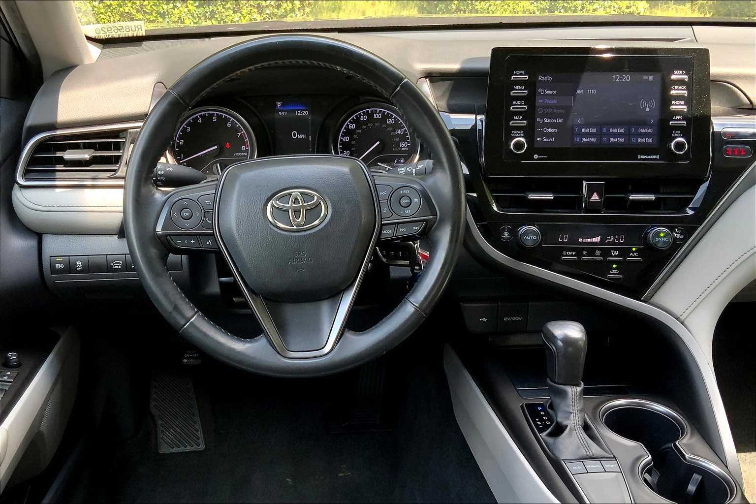 2024 Toyota Camry SE photo 5