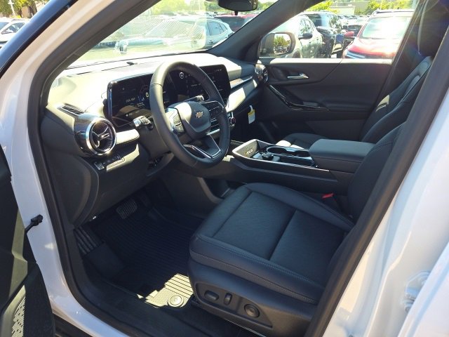 2026 Chevrolet Equinox LT photo 11