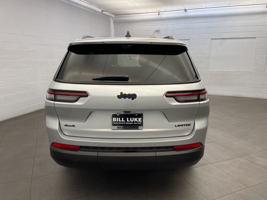 2025 Jeep Grand Cherokee Limited photo 3