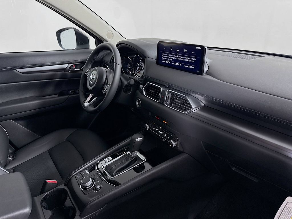 2025 Mazda CX-5 2.5 Select photo 28