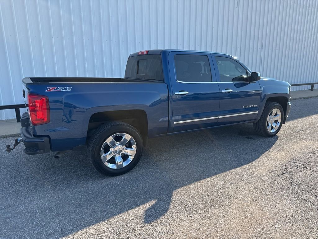 2016 Chevrolet Silverado 1500 LTZ photo 13