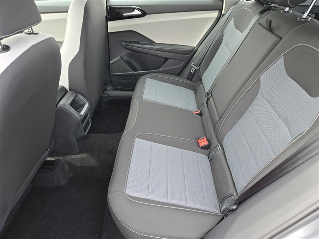 2025 Volkswagen Taos S photo 3
