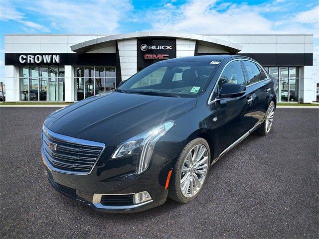 2019 Cadillac XTS Platinum's photo