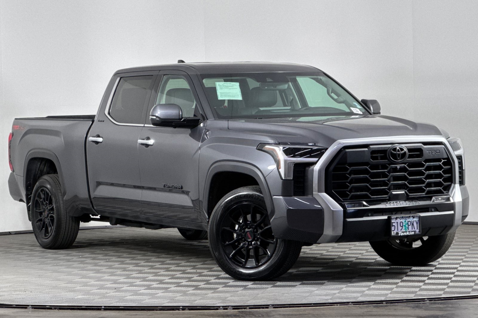 2023 Toyota Tundra Limited photo 2