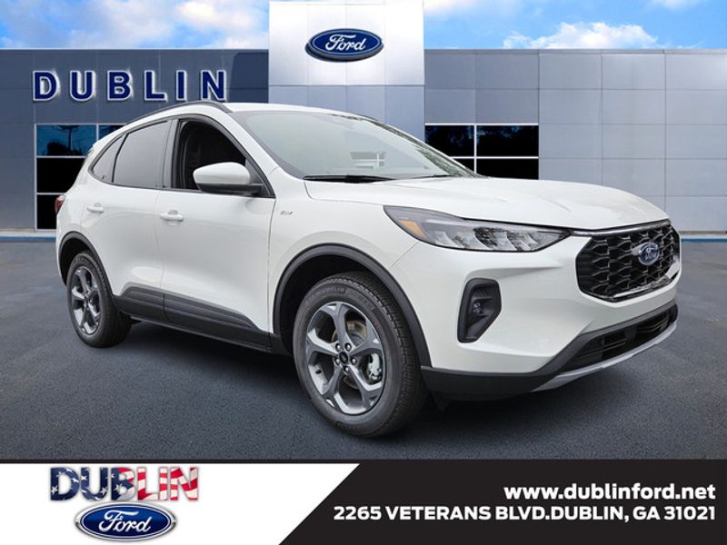 2026 Ford Escape ST-Line Select's photo