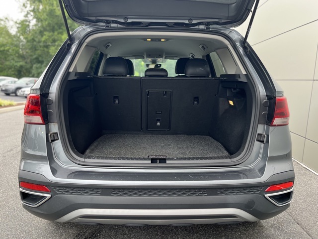 2022 Volkswagen Taos SE photo 17