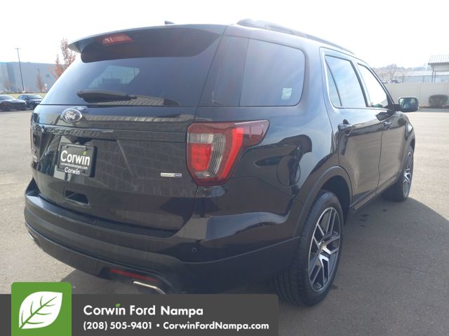 2017 Ford Explorer Sport photo 2