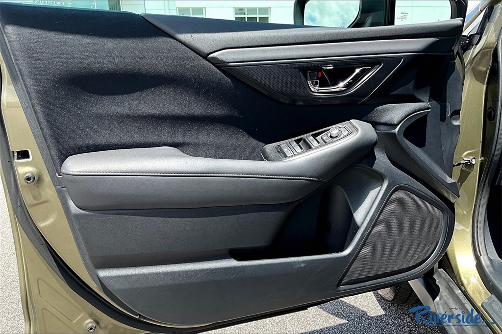 2022 Subaru Outback Premium photo 15