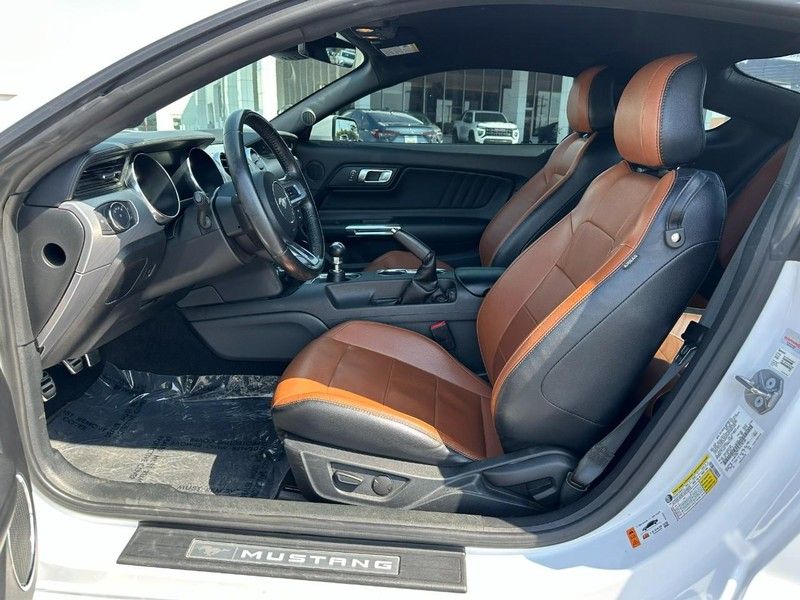 2020 Ford Mustang GT Premium photo 11
