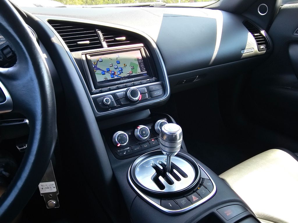 2009 Audi R8 4.2 Quattro photo 21