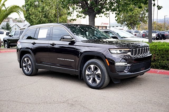 Used 2022 Brown Jeep 4xe image 5