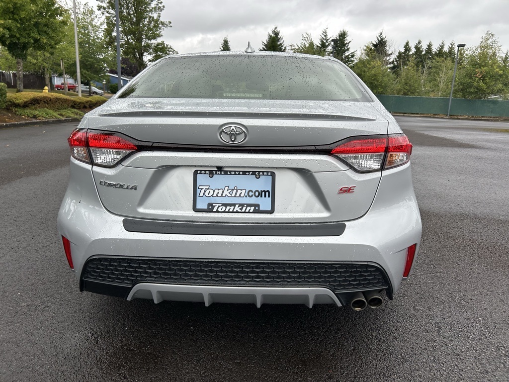 2022 Toyota Corolla SE photo 6