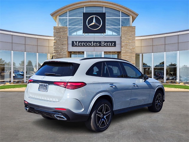 2026 Mercedes Benz GLC 300 4MATIC photo 3