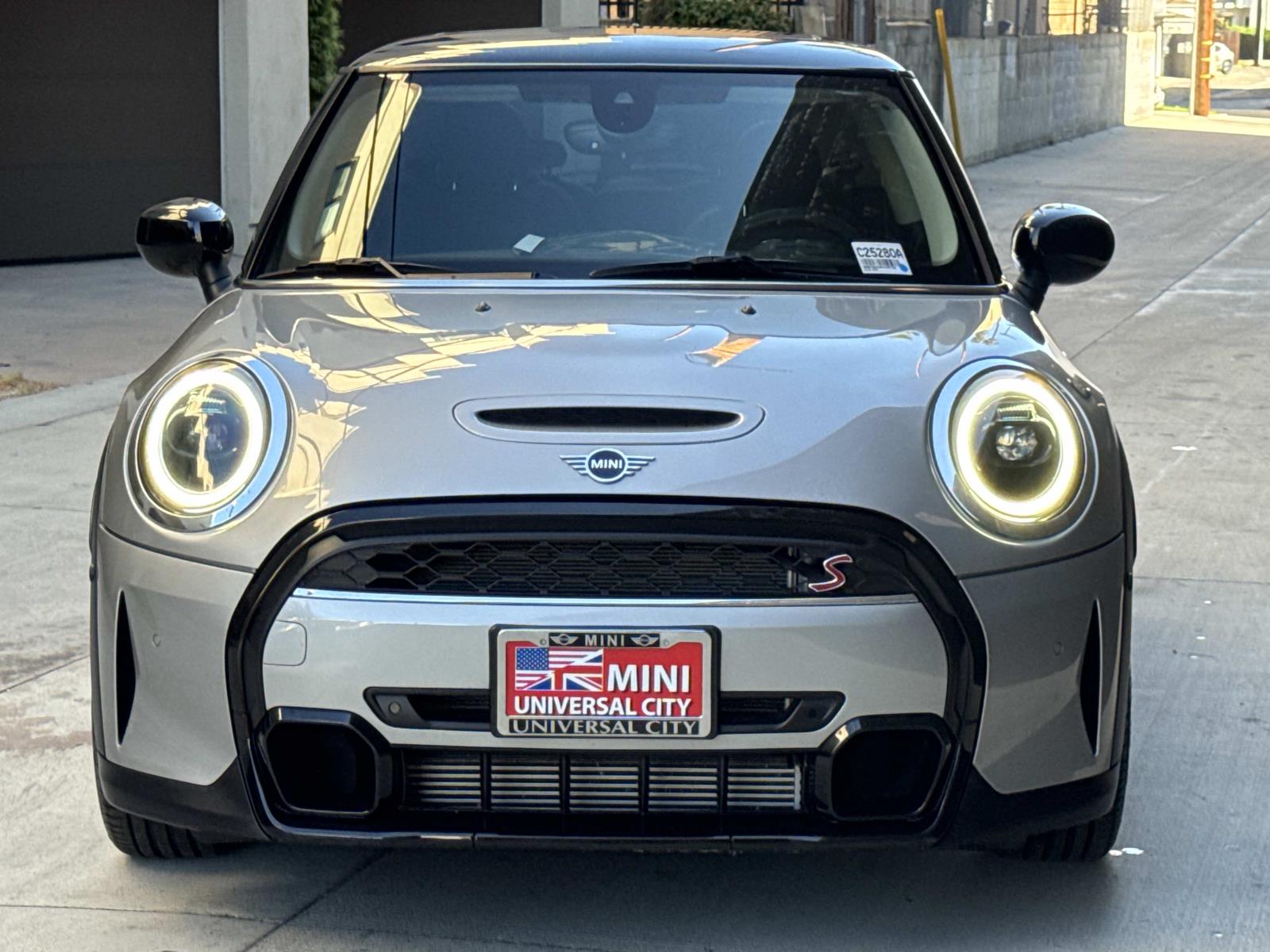 2024 Mini Cooper 2 Door Hardtop S photo 2